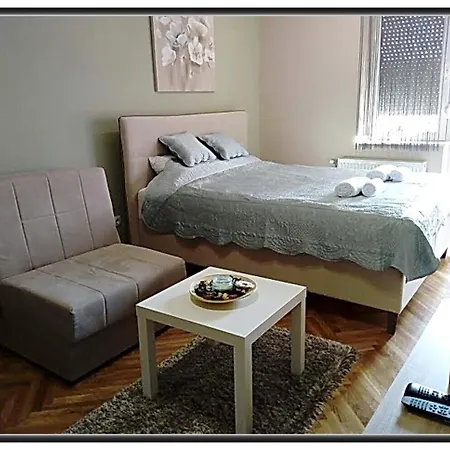 Apartment Libra Novi Sad Esterno foto